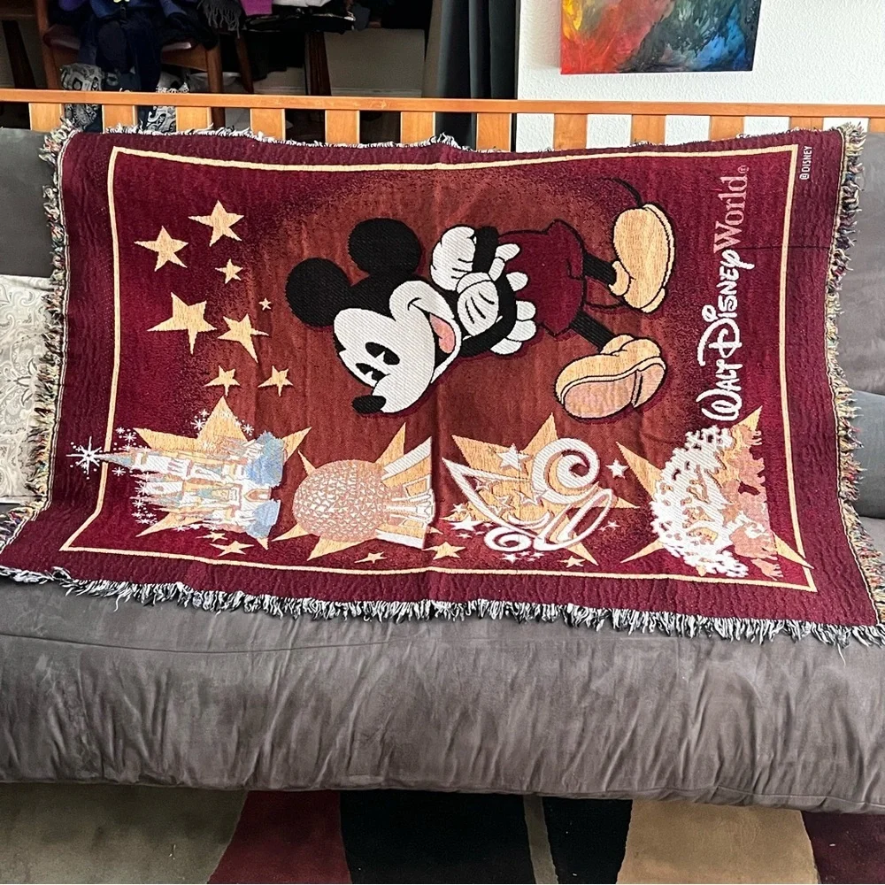 Walt Disney World Mickey Mouse Throw Blanket Tapestry Magic Kingdom Epcot 43x58